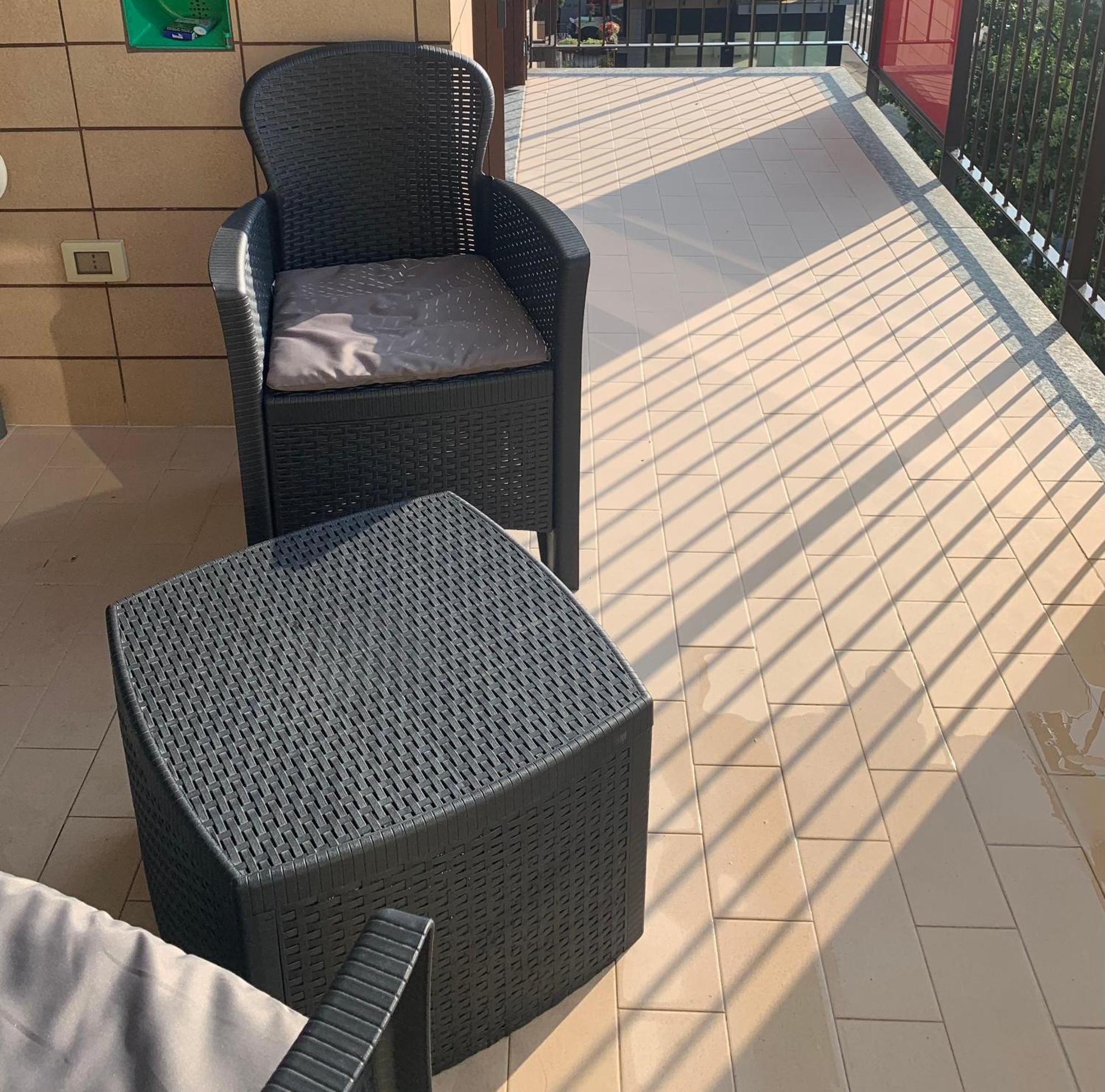 Deny & Carol'S House Apartment Somma Lombardo Bagian luar foto
